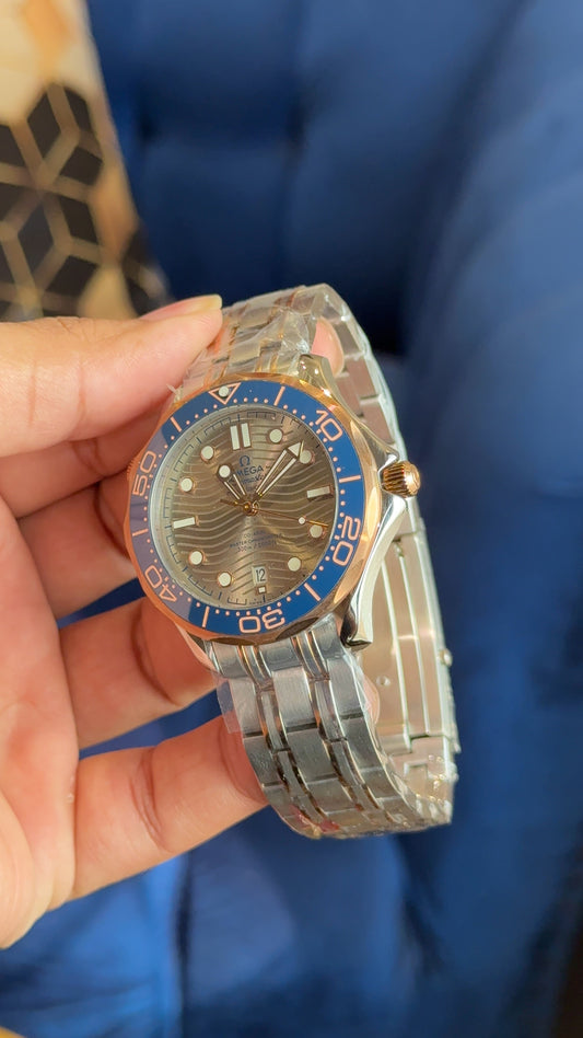 Omega Seamaster Auto | Silver | Greyish Textured Dial Chain